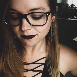 Meet your Posher, Whitney